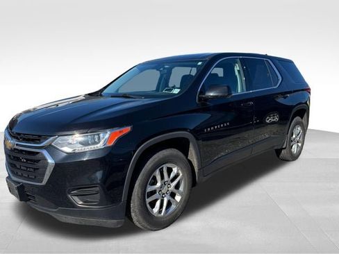 Used 2018 Chevrolet Traverse LS AWD/4WD image 3