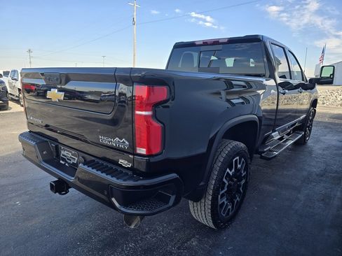 Used 2025 Chevrolet Silverado 2500 High Country w/ High Country Premium Package image 9