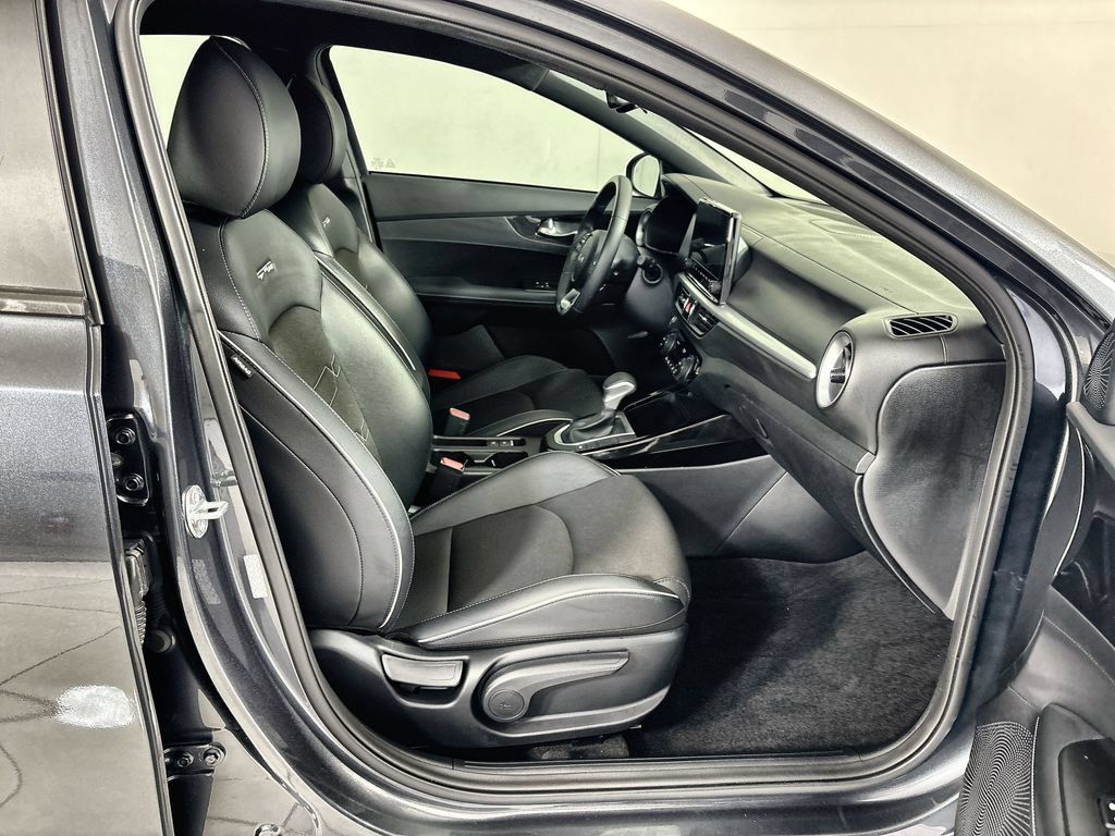 Used 2024 Kia Forte GT-Line FWD image 25