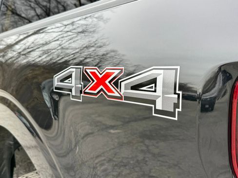 Used 2023 Ford F150 Lariat w/ Trailer Tow Package image 10