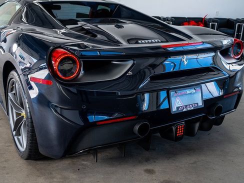 Used 2017 Ferrari 488 Spider image 25