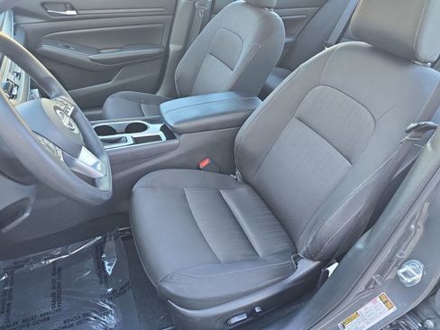 Used 2024 Nissan Altima 2.5 SV image 20