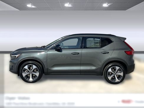 Certified 2026 Volvo XC40 B5 Plus w/ Protection Package Premier image 2