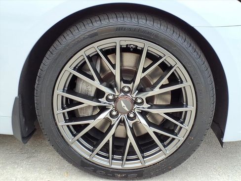 Used 2019 Genesis G80 3.3T Sport image 11