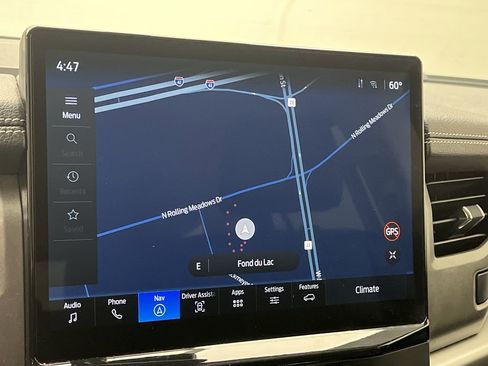 Used 2024 Ford Expedition XLT image 5