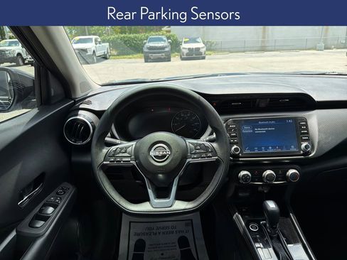 Used 2023 Nissan Kicks SV FWD image 9