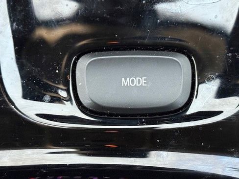 Certified 2023 Buick Envision Preferred w/ Sport Touring Package image 24