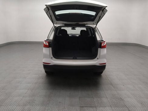 Used 2021 Chevrolet Equinox LS FWD image 29