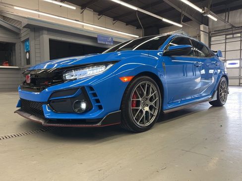 Used 2021 Honda Civic Type R image 3