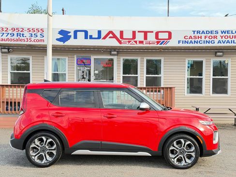 Used 2021 Kia Soul X-Line FWD image 3