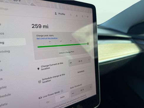 Used 2023 Tesla Model 3 Standard Range RWD image 4