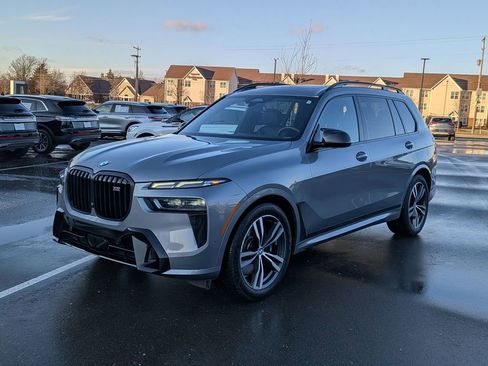 Used 2025 BMW X7 M60i w/ Climate Comfort Package image 1