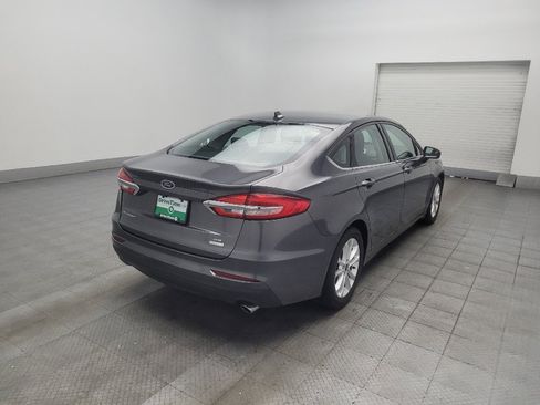 Used 2019 Ford Fusion SE FWD image 9