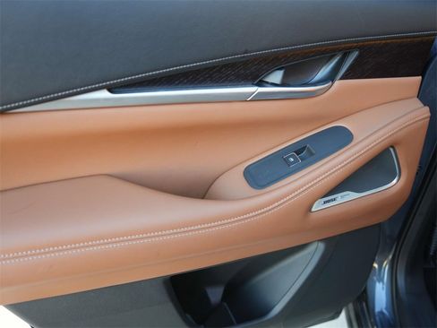 Certified 2025 INFINITI QX60 Sensory image 10