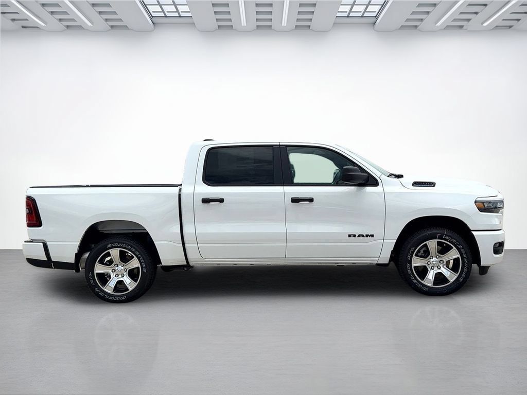 New 2026 RAM 1500 Express RWD image 2