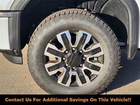 New 2026 GMC Sierra 2500 Denali Ultimate w/ LPO, Black Badging Package image 7