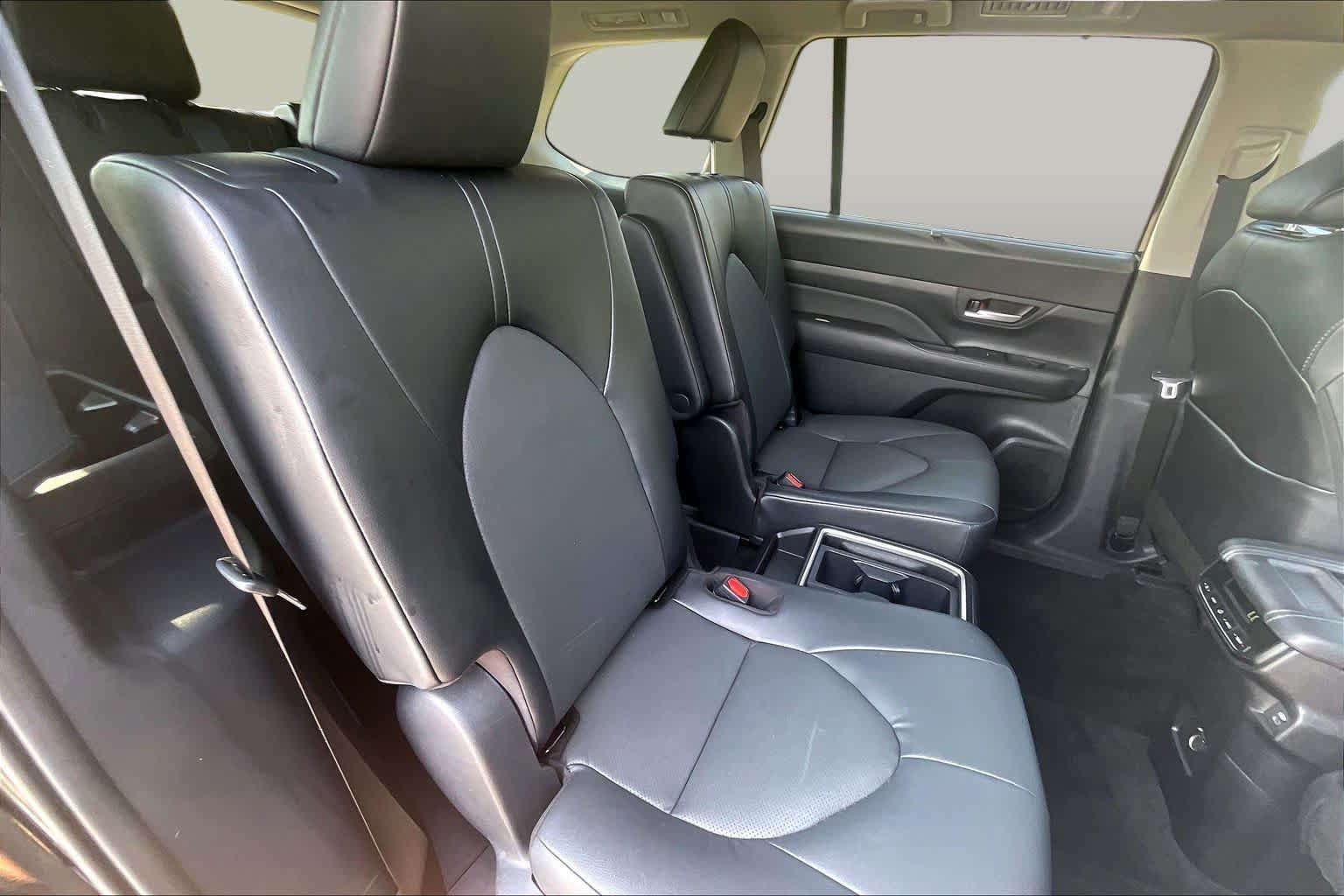 Used 2026 Toyota Grand Highlander FWD image 19