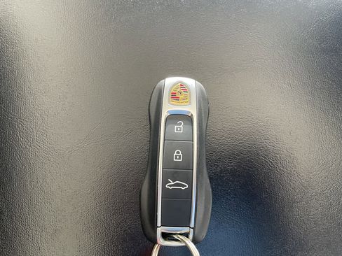 Certified 2023 Porsche 911 Targa 4S AWD/4WD image 25