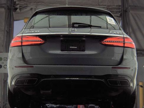 Used 2018 Mercedes-Benz E 63 AMG S image 4