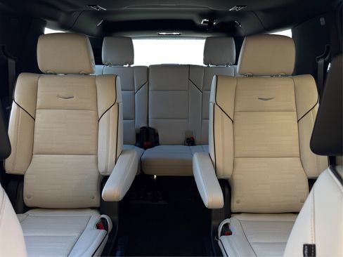 New 2026 Cadillac Escalade ESV Sport w/ Touring Package AWD/4WD image 17