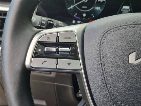 Used 2024 Kia Telluride SX X-Line AWD/4WD image 17