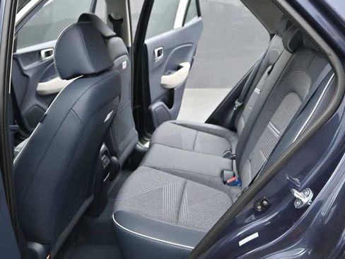 New 2026 Hyundai Venue SEL FWD image 15