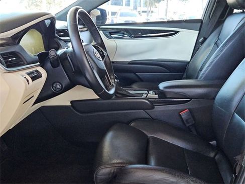 Used 2013 Cadillac XTS Platinum w/ Driver Assist Package image 21