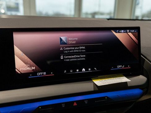 Used 2026 BMW X3 xDrive30 w/ Convenience Package image 29