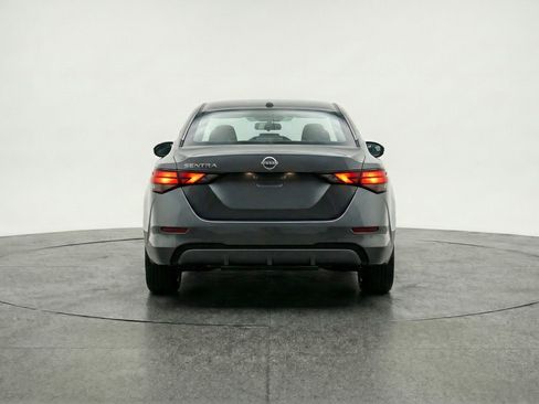 Used 2025 Nissan Sentra S image 7