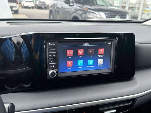 Certified 2025 Nissan Kicks S w/ Charging Package image 24