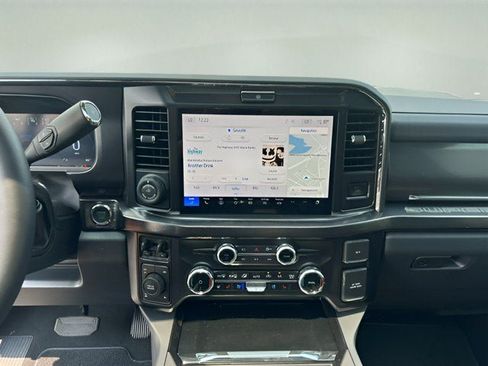 New 2026 Ford F250 Lariat w/ Black Appearance Package AWD/4WD image 21