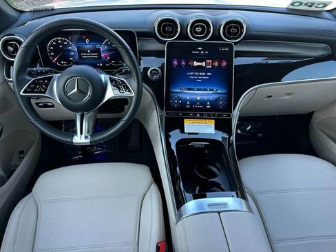 Certified 2023 Mercedes-Benz GLC 300 image 17