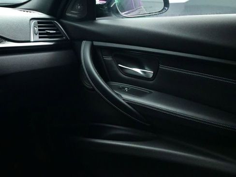 Used 2018 BMW M3 RWD image 45
