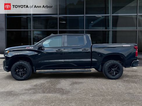 Used 2019 Chevrolet Silverado 1500 LT Trail Boss w/ Convenience Package AWD/4WD image 8