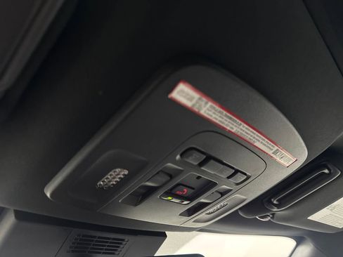 Used 2025 Toyota Camry SE w/ Multimedia Upgrade Package image 75