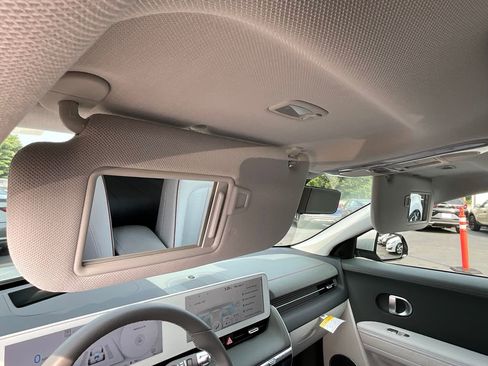 Used 2024 Hyundai Ioniq 5 Limited image 43