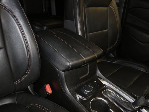 Used 2020 Chevrolet Traverse LT w/ LT Premium Package image 75