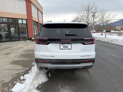 Used 2025 GMC Acadia Elevation image 6