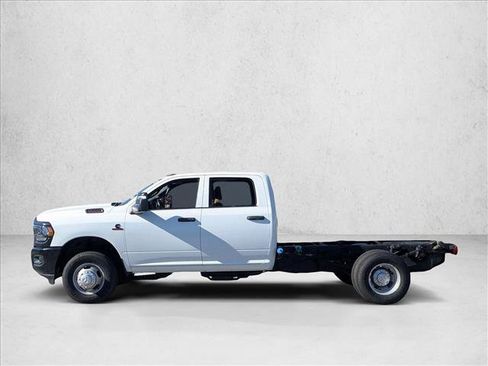 Used 2023 RAM 3500 Tradesman image 8