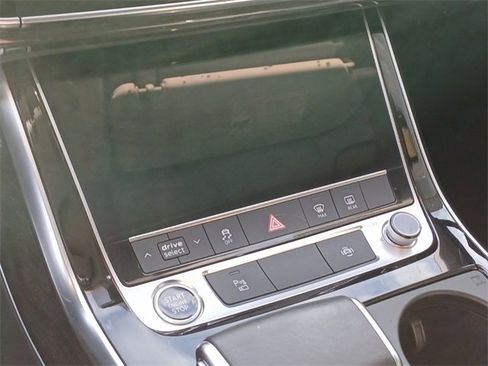 Used 2022 Audi Q7 3.0T Premium Plus image 10