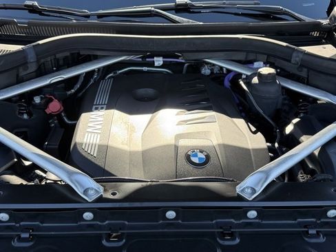 Certified 2023 BMW X7 xDrive40i w/ Executive Package image 32