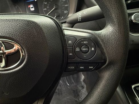 Used 2023 Toyota Corolla LE image 25