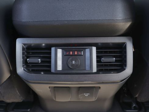 Used 2024 Ford F450 Platinum image 32