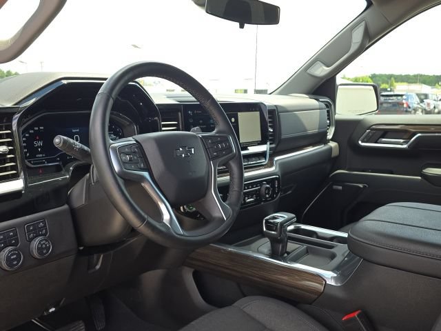 Used 2023 Chevrolet Silverado 1500 RST AWD/4WD image 24