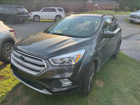 Used 2018 Ford Escape SEL FWD image 10