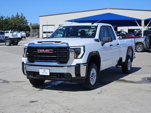 New 2026 GMC Sierra 2500 Pro w/ Convenience Package image 2