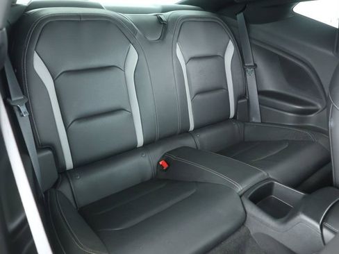 Used 2018 Chevrolet Camaro SS w/ LPO, Ground Effects Package image 20