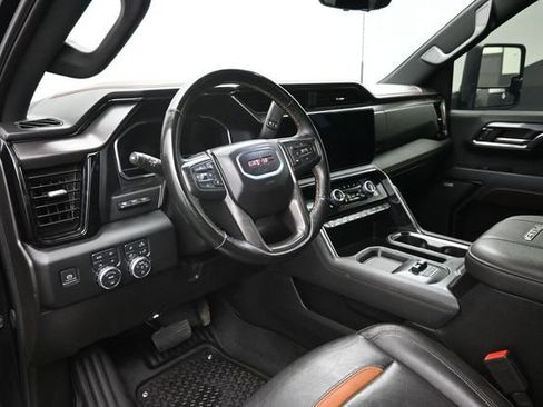 Used 2024 GMC Sierra 2500 AT4 w/ AT4 Premium Plus Package AWD/4WD image 12