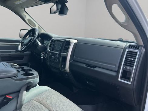 Used 2019 RAM 1500 Classic SLT w/ Luxury Group AWD/4WD image 38