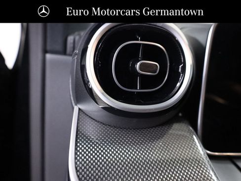 Used 2026 Mercedes-Benz GLC 300 4MATIC image 12